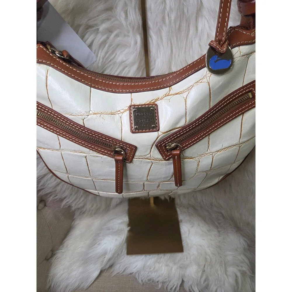 DB98 Dooney & Bourke croc embossed bag